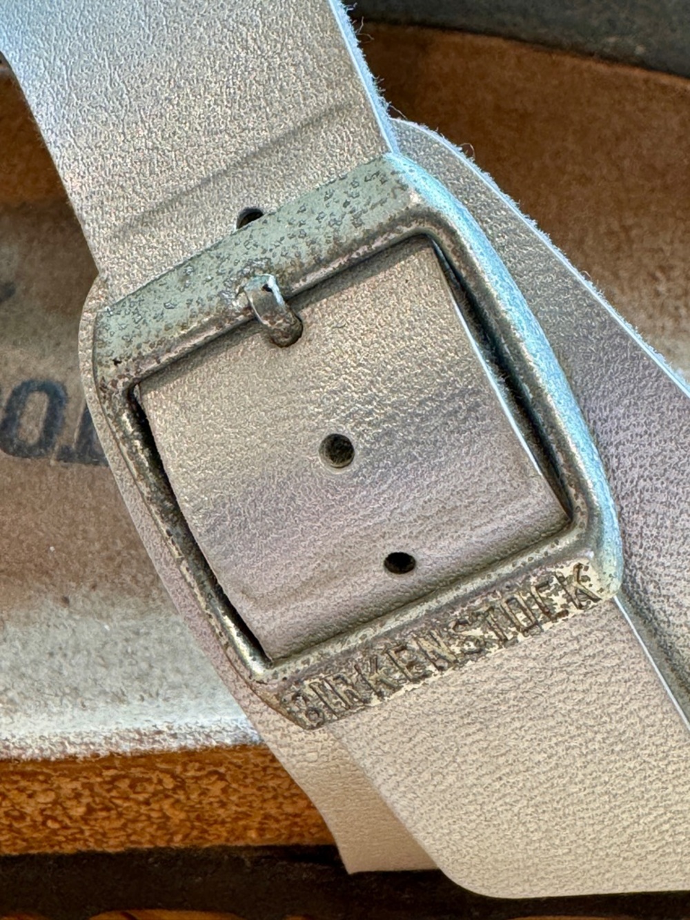 Birkenstock Gizeh Sandals Silver Single Strap Cork Footbed Women 10 EU 41 Narrow - Picture 12 of 13